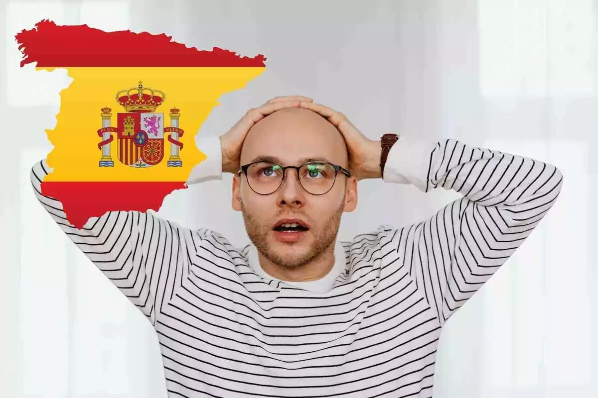 Un home calb amb imatge d'Espanya