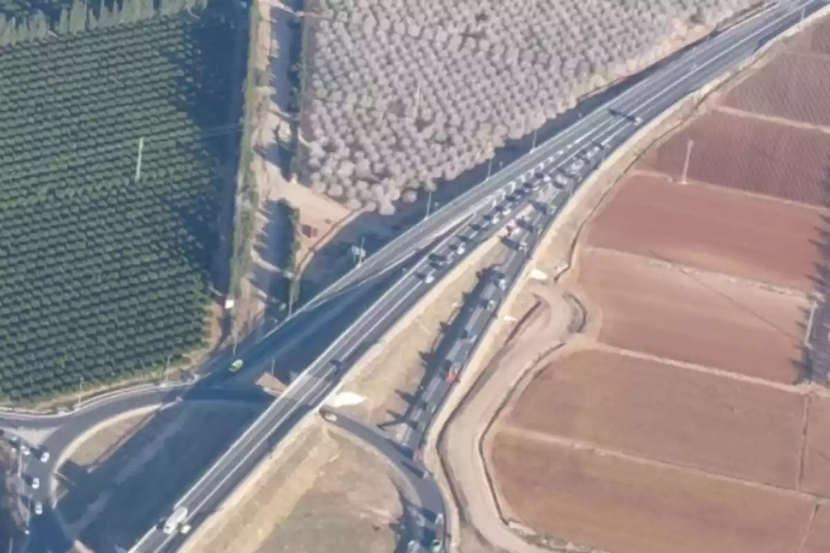 Una imatge aèria de la protesta dels agricultors