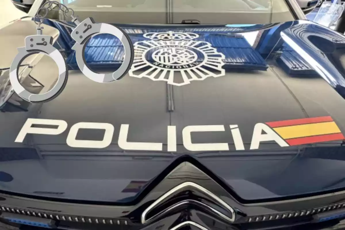 Un cotxe de la Policia Nacional