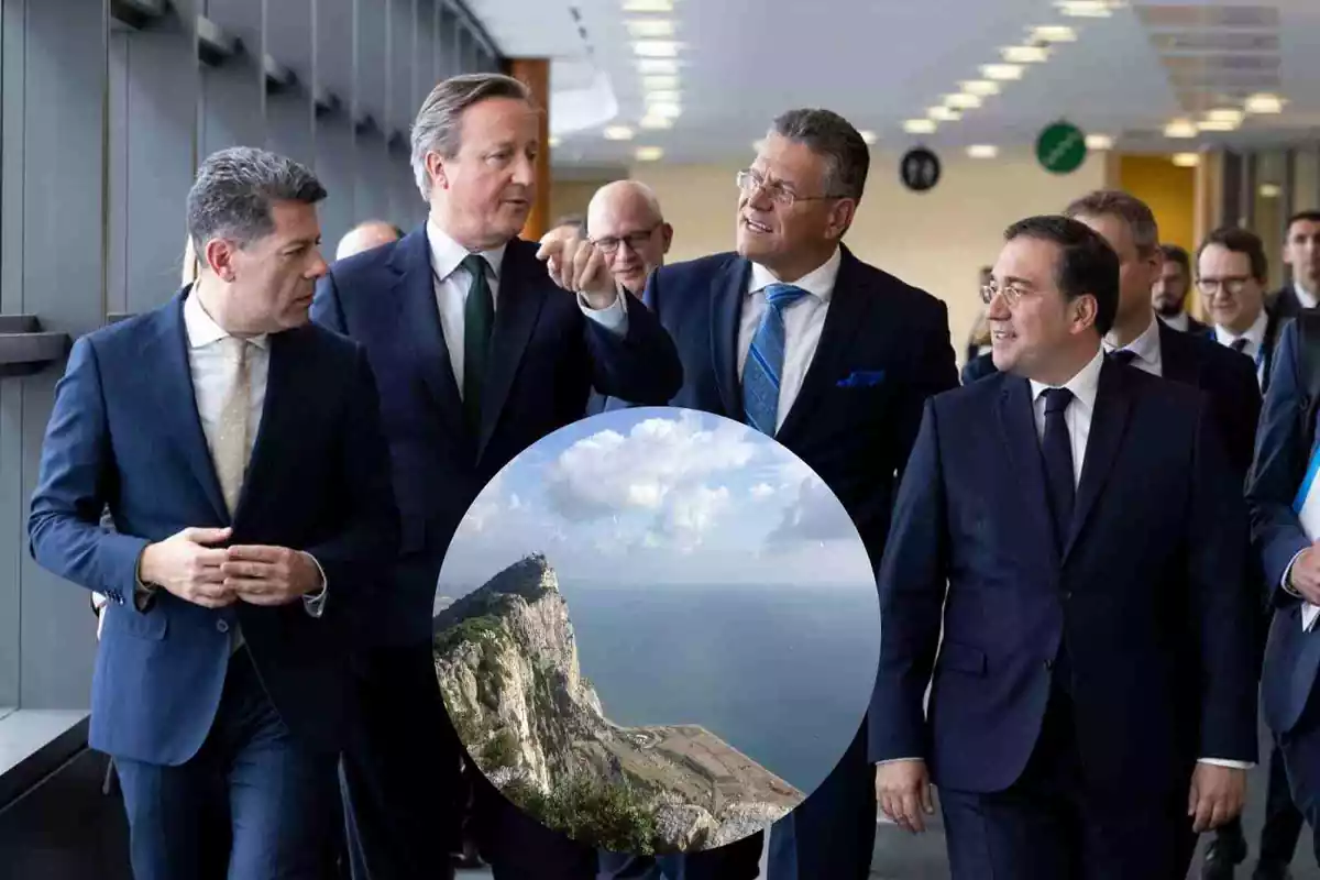 El ministre principal de Gibraltar, Fabian Picardo; el ministre d'Exteriors britànic, David Cameron; el vicepresident de la Comissió Europea Maros Sefcovic; i el ministre d'Exteriors espanyol, José Manuel Albares