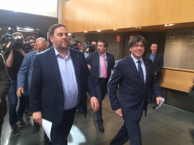 Junquerasipuigdemont 3 1 1