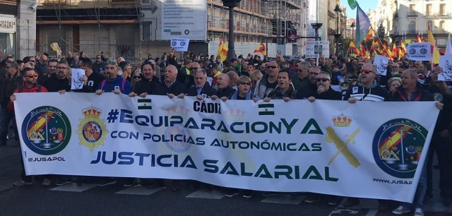 Manifestacin polica guardia civil equiparacin salarial