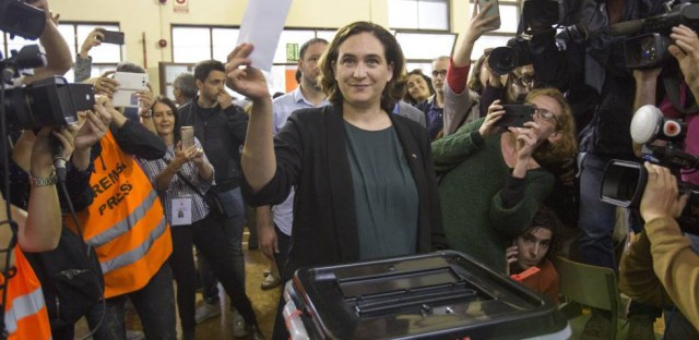 Colau referendum indepe