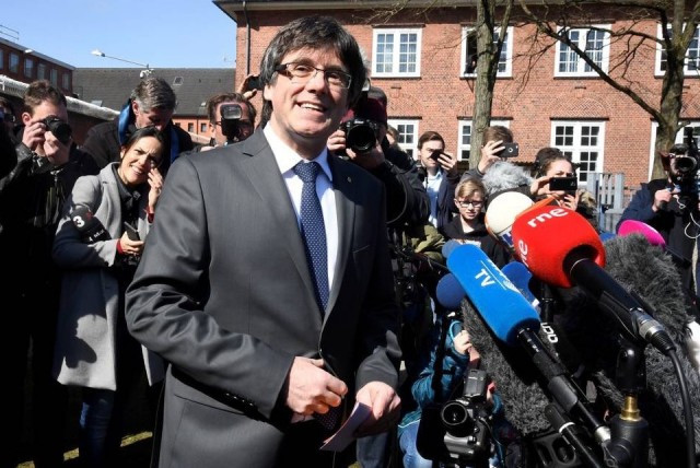 Puigdemont alemania salida crcel 06042018 1