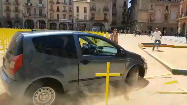 Coche embiste cruces vic