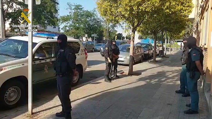 Guardia civil mataró operación captación yihadista