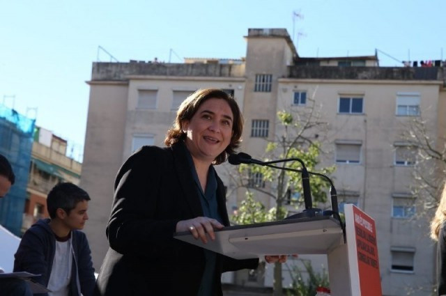 AdaColauBCom