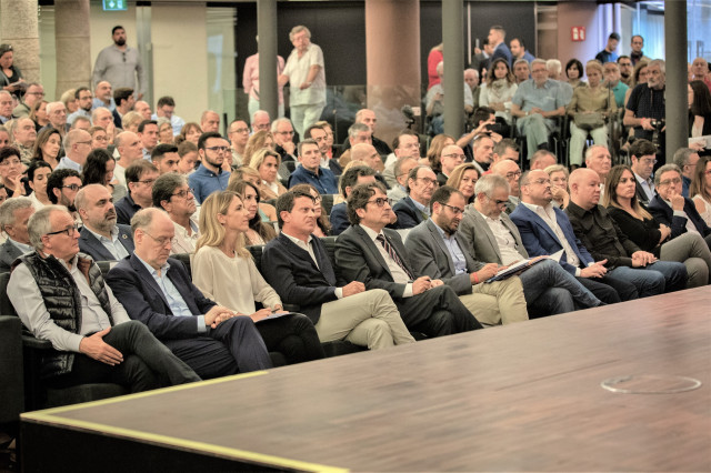 ActodeSocietatCivilCatalanaSCCenAuditoriPedrera