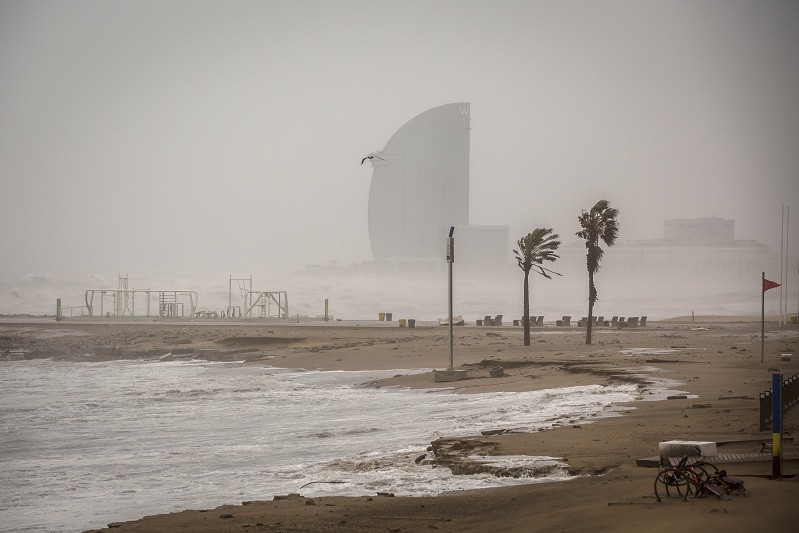 Imagen de la playa de la Barceloneta