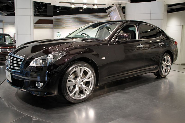 NISSAN FUGA.INFINITI M 1