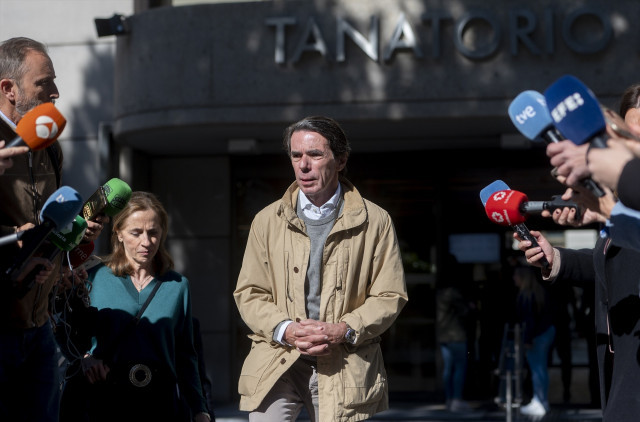 EuropaPress 5105413 expresidente gobierno espana jose maria aznar atiende medios comunicacion