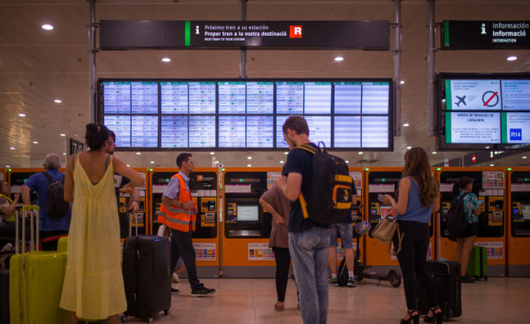 Renfe emet 710.000 abonaments gratuïts per a viatges a Rodalies i Mitja Distància a Catalunya