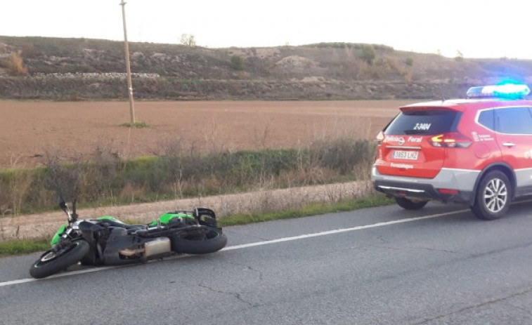 Ferit molt greu un motorista que va xocar contra un tractor a Mendavia