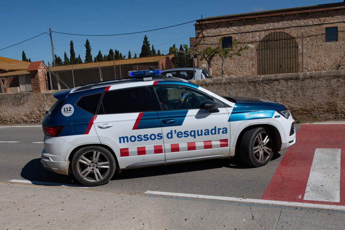 Europapress 5862967 coche mossos desquadra lleva detenido abril 2024 albons girona catalunya 1600 1067