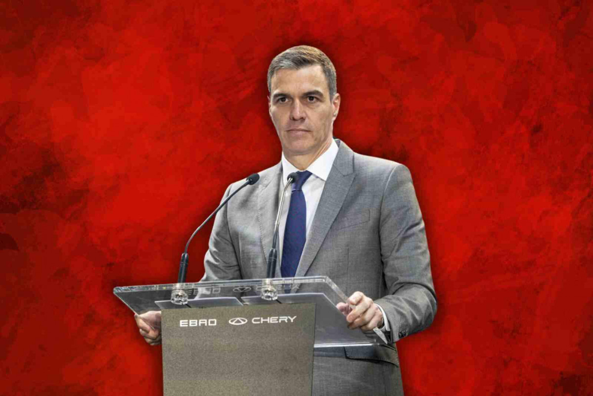 Pedro sanchez fondo rojo 1600 1067