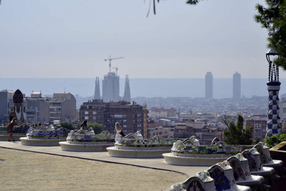 Europapress 3274689 vista skyline barcelona park guell ya permanece abierto visitas 1600 1067