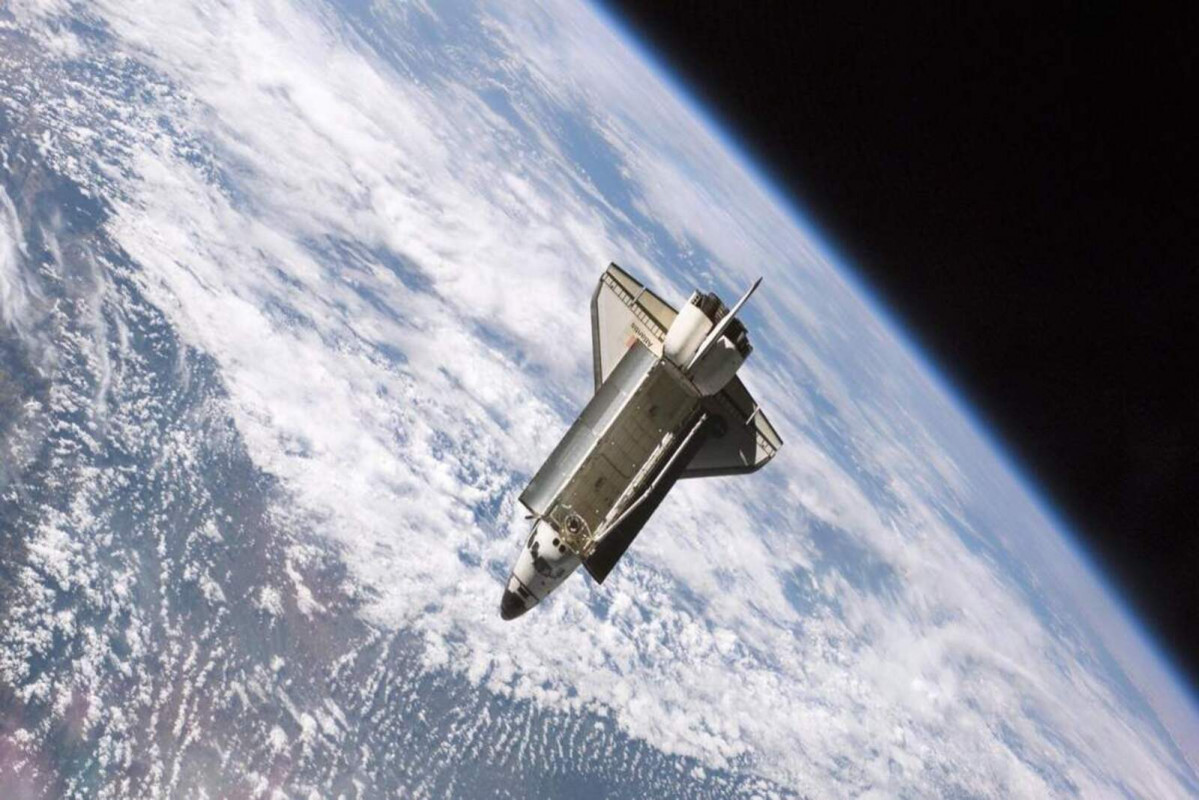 Satelite en el espacio 1600 1067