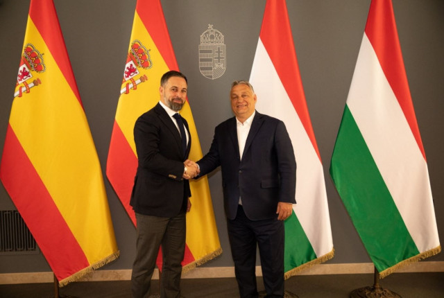 EuropaPress 3740785 presidente vox santiago abascal primer ministro hungaro viktor orban