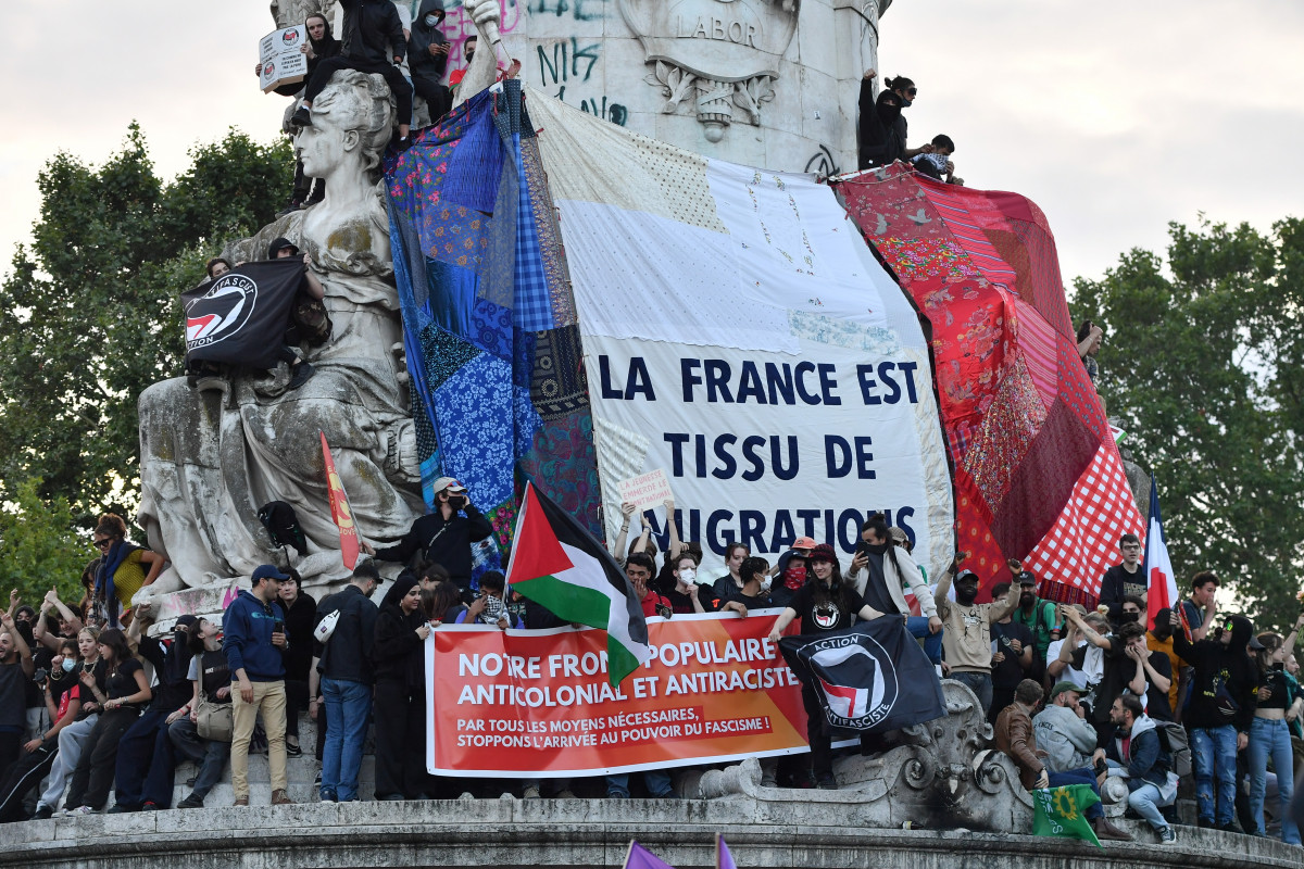 EuropaPress 6077020 07 july 2024 france paris demonstrators take part in rally of the new (1)