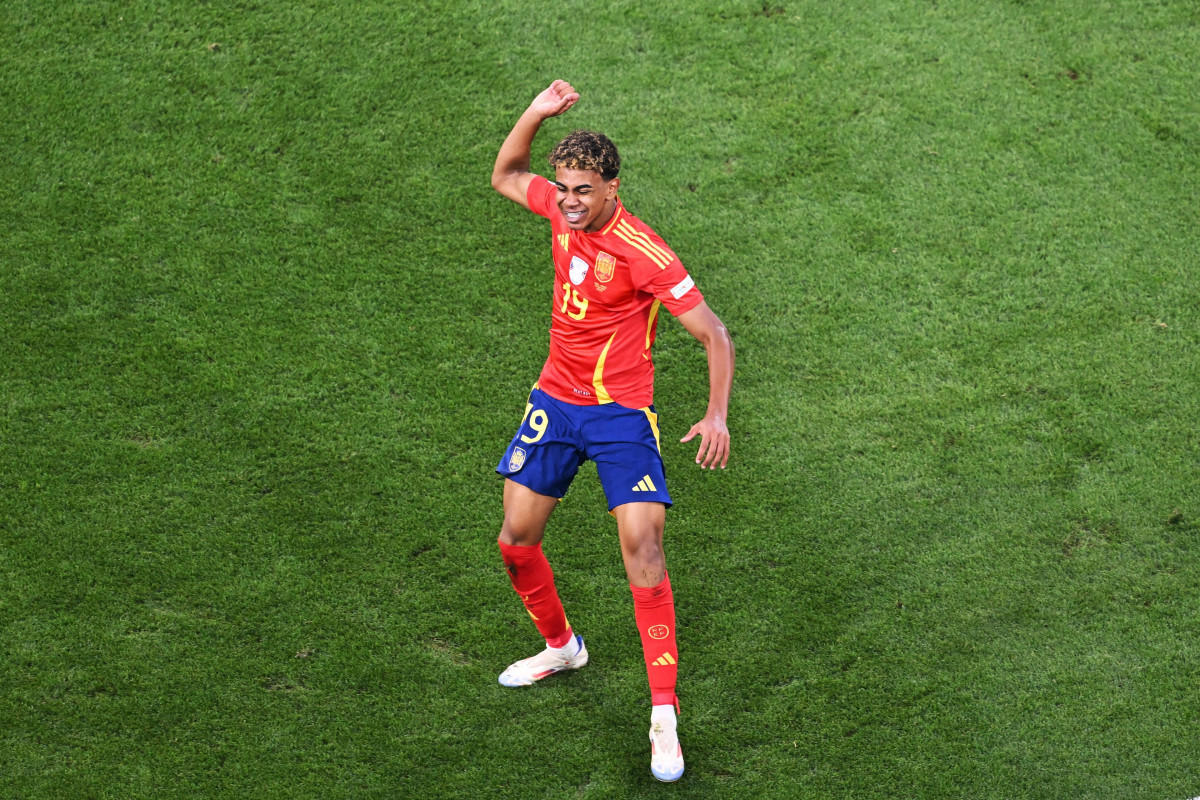 EuropaPress 6083670 09 july 2024 bavaria munich spains lamine yamal celebrates his goal during (1)