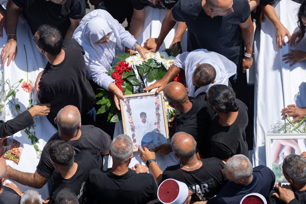 EuropaPress 6113768 28 july 2024 israel majdal shams people mourn at the funeral of their (1)