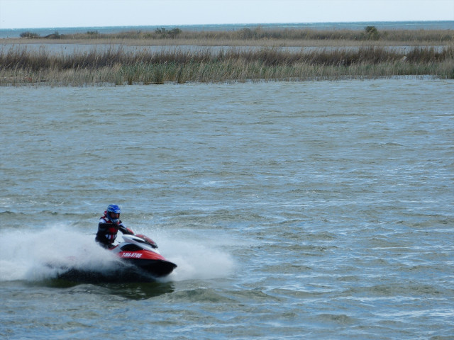 EuropaPress 4687699 moto agua delta ebro delta lebre turismo