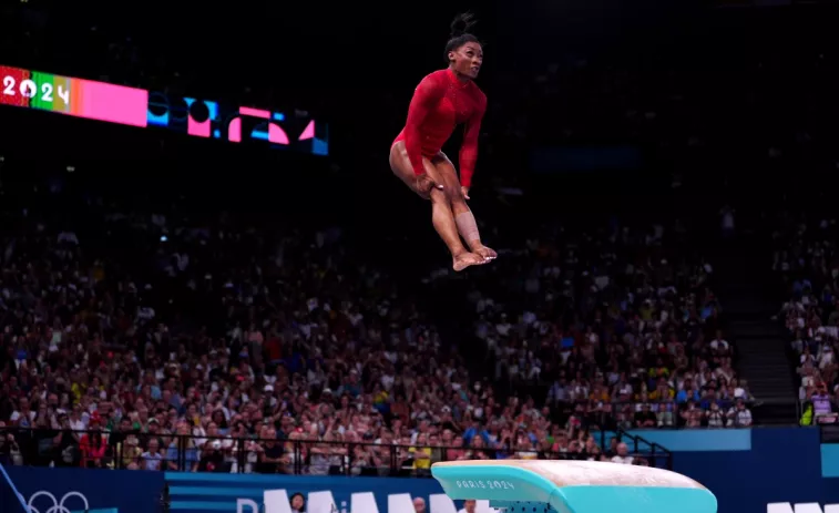 Simone Biles continua 'on fire' i suma la seva setena medalla d'or als Jocs Olímpics