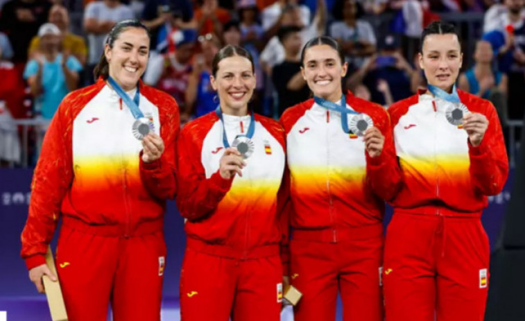 Espanya fa història amb la plata de bàsquet 3x3 femení