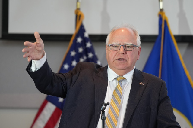 EuropaPress 6140346 april 2024 st paul mn united states minnesota gov tim walz speaks about the