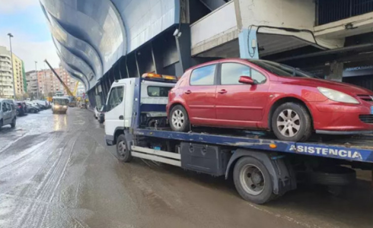 El PP vol que les grues d'auxili a la carretera es considerin vehicles d'emergència