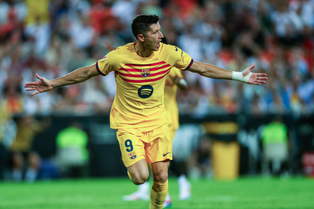 EuropaPress 6161709 robert lewandowski of fc barcelona celebrates goal during the spanish