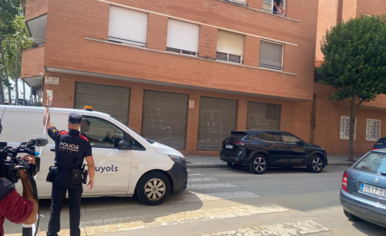 Procedeixen a l'aixecament del cadàver de la dona assassinada a Rubí