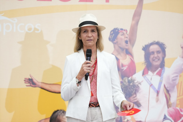 EuropaPress 6169040 infanta elena despedida deportistas paralimpicos antes juegos paris 2024