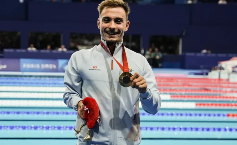 El nedador Íñigo Llopis aconsegueix la tercera medalla d'or espanyola als Jocs Paralímpics