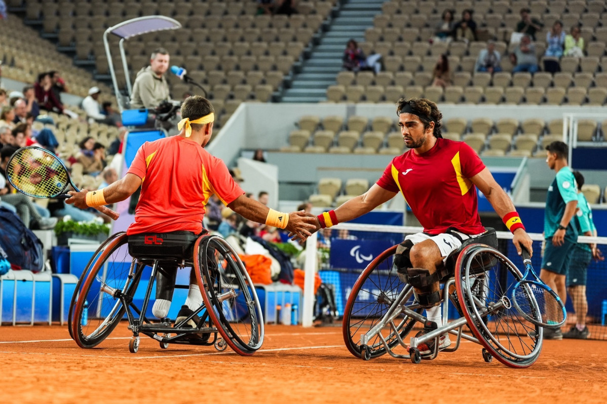 EuropaPress 6191182 puente caverzaschi partido dobles cuartos final paris 2024 (1)