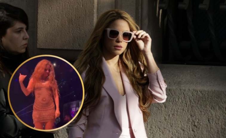 Shakira, obligada a baixar d'un escenari perquè un fan la va gravar per sota del vestit