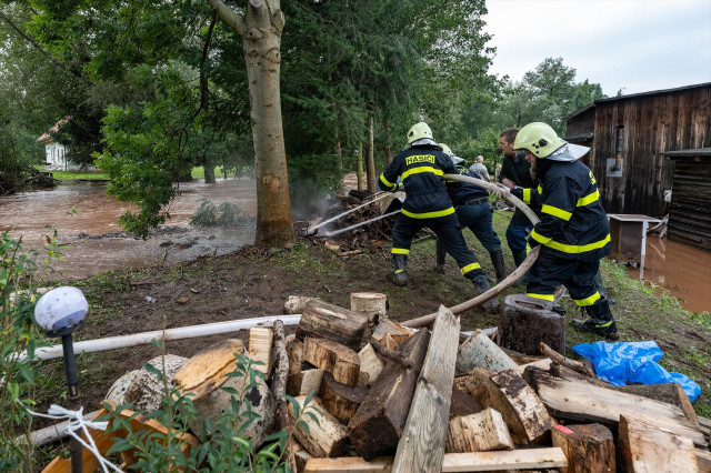 EuropaPress 6215415 16 september 2024 czech republic otovice emergency workers are on duty in