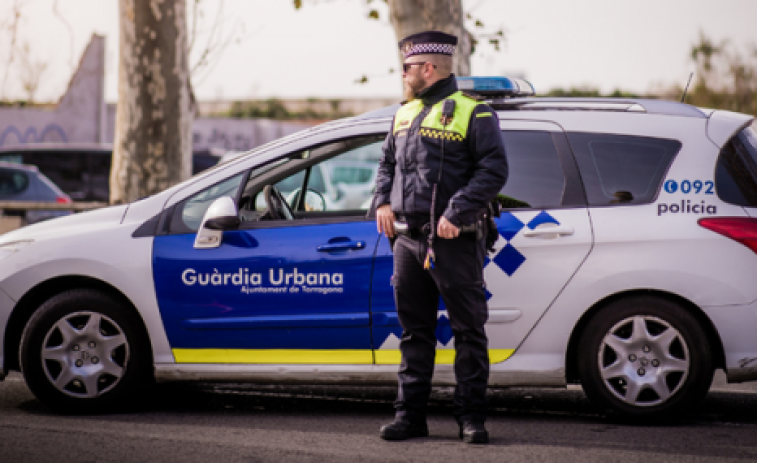 Un expolicia de Tarragona accepta 2 anys de presó per quedar-se amb els diners de les multes