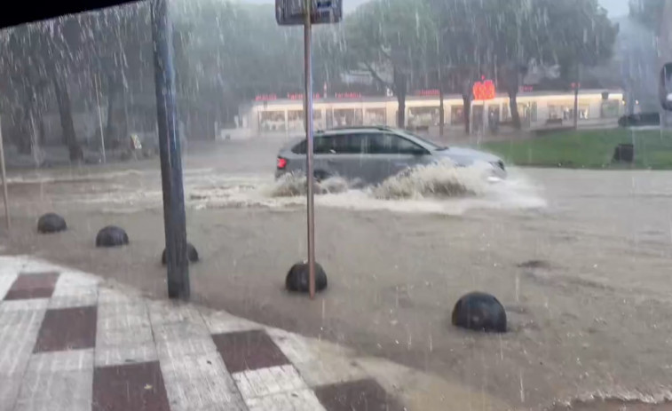 VÍDEO: Els carrers de Platja d'Aro, completament inundats després de les pluges torrencials