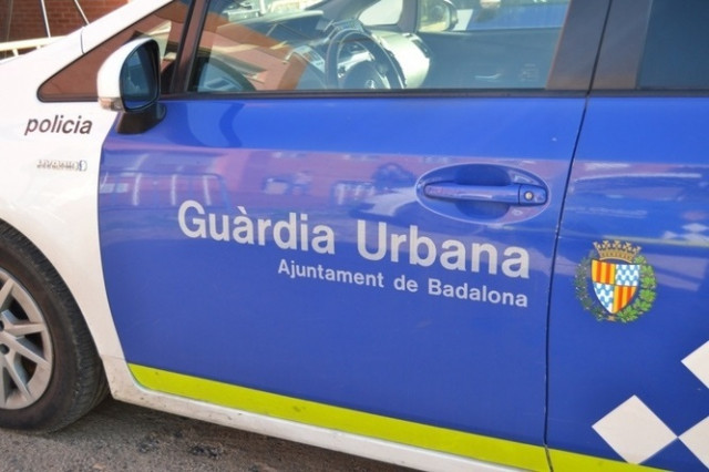 Detingut un multireincident per robar cable de coure a Badalona