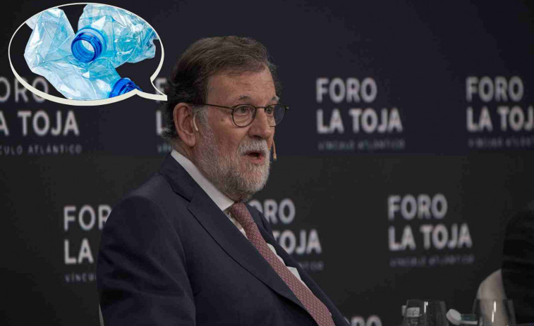 VÍDEO | El gran drama de Rajoy: no sap beure aigua amb els nous taps adherits a les ampolles