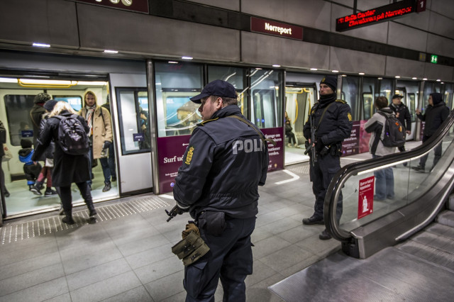 EuropaPress 3691093 grupo agentes policia dinamarca vigila estacion metro conpenhague1