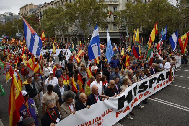 EuropaPress 6271655 decenas personas manifestacion 12 octubre 12 octubre 2024 barcelona