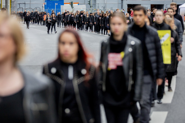 EuropaPress 6282372 19 october 2019 berlin participants of the worldwide walk for freedom