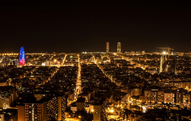 BarcelonailuminadoIluminatedBarcelona2