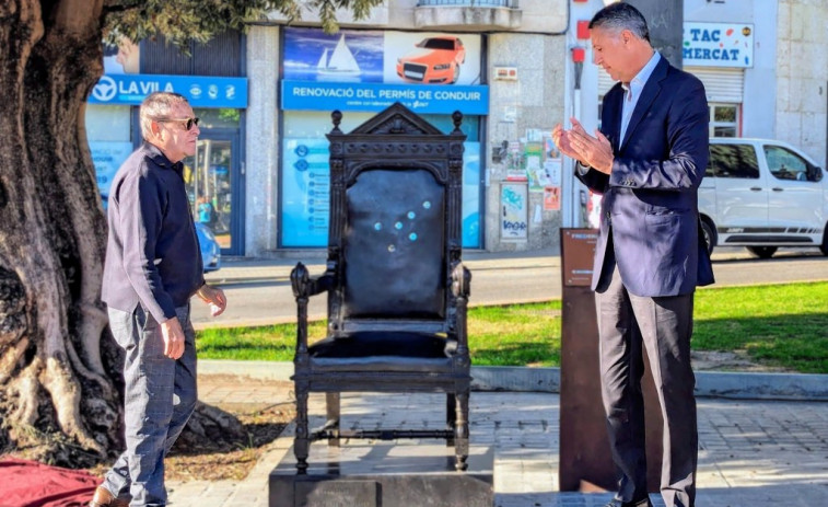 Badalona inaugura un monument a la memòria de Frederic Xifré, batlle que va morir afusellat