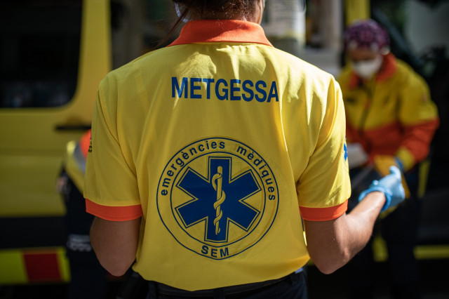 EuropaPress 2847456 dos tecnicos sistema emergencias medicas sem generalitat cataluna mueven 2