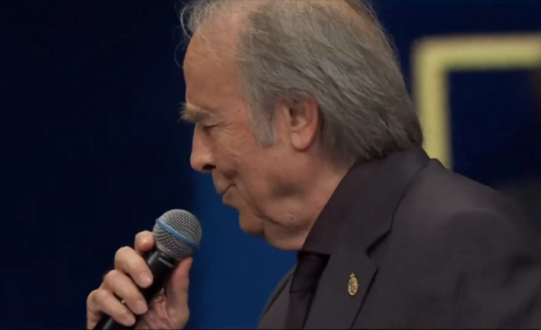 VÍDEO | Serrat emociona amb la seva interpretació d''Aquellas pequeñas cosas' als Princesa de Asturias