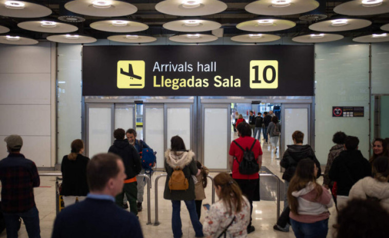 Moncloa assegura que les peticions d'asil presentades a Barajas s'atenen amb independència de la nacionalitat