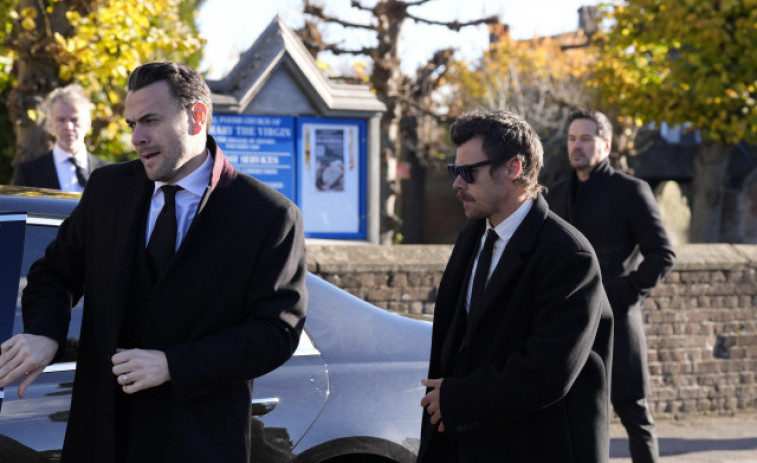 Harry Styles, Zayn Malik, Louis Tomlinson i Niall Horan assisteixen al funeral de Liam Payne